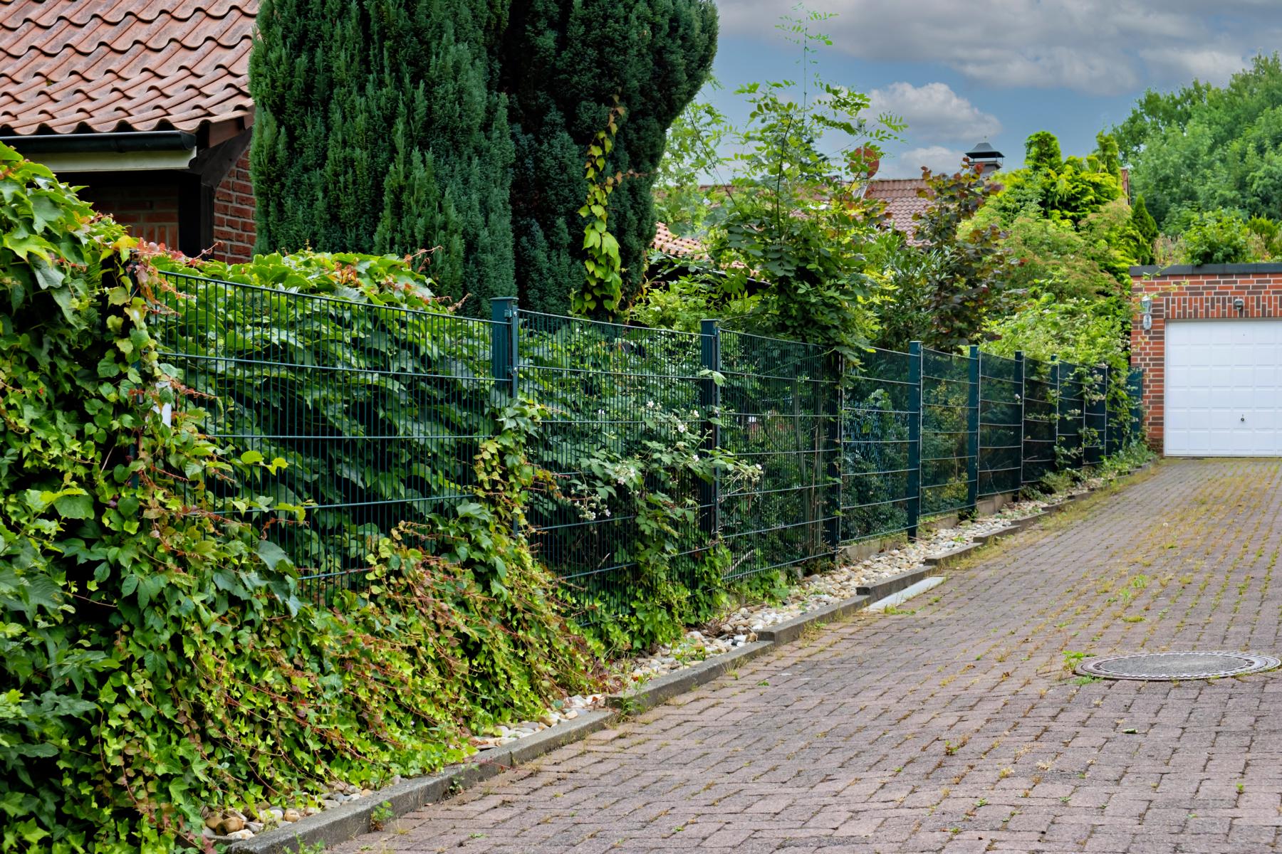 Gartenmauern und Zäune